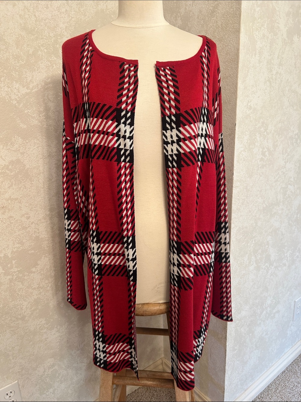 LEO & NICOLE♥️NWT Red Black White Plaid Open-Front Cardigan Size Large
